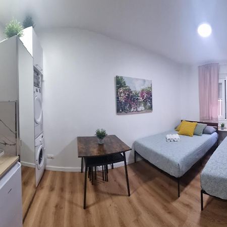 #1 Mini Studio Lovely Granvia Especial Grupos Madrid Ngoại thất bức ảnh